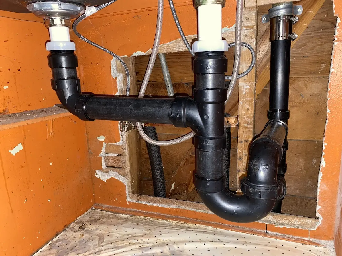 Professional Pipe Bursting equipment and tools on the job in Larkfield-Wikiup